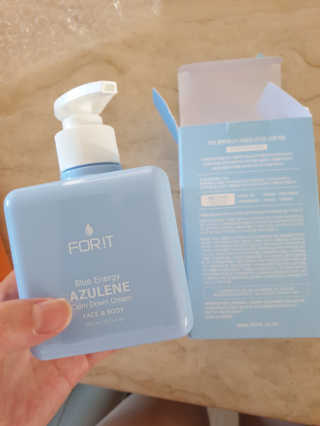 포잇 블루에너지 아줄렌 대용량 수분크림300ml — 5점을 준 리뷰어가 2020년 8월 올린 사용 사진