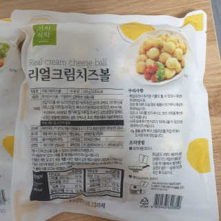 가치식탁 리얼치즈스틱, 리얼크림치즈볼 — 5점을 준 리뷰어가 2020년 8월 올린 사용 사진