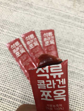 조은약초 석류콜라겐 석류즙 석류쪼옥 젤리 스틱 15포 x 20g — 4.5점을 준 리뷰어가 2020년 8월 올린 사용 사진