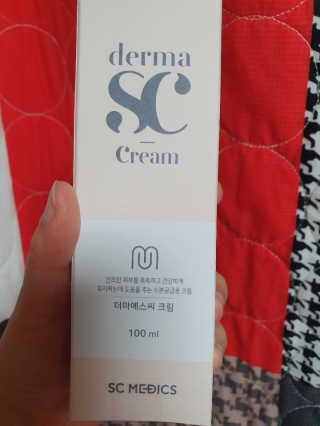 derma SC-Cream 더마에스씨 크림 100ml — 4.5점을 준 리뷰어가 2020년 5월 올린 사용 사진