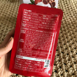프롬바이오 오직 석류만 [그대로100 석류즙] 하루 1포로 건강하게 — 5점을 준 리뷰어가 2020년 6월 올린 사용 사진