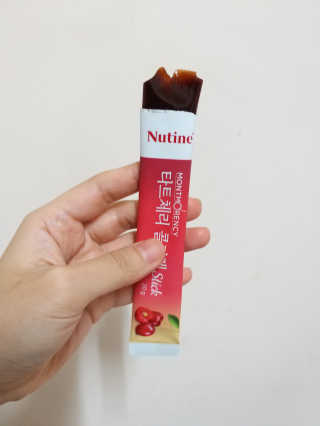 뉴틴 타트체리 콜라겐 스틱 20g X 30포 — 4점을 준 리뷰어가 2020년 8월 올린 사용 사진