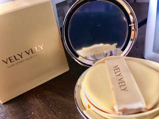 VELY VELY 아우라 허니 글로우 쿠션 — 4점을 준 리뷰어가 2020년 4월 올린 사용 사진