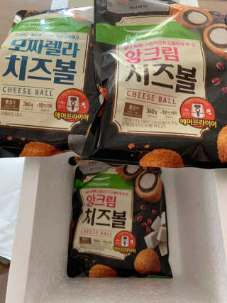 [풀무원] 치즈볼 2종-모짜렐라, 앙크림 — 5점을 준 리뷰어가 2020년 10월 올린 사용 사진