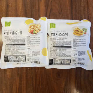 가치식탁 리얼치즈스틱, 리얼크림치즈볼 — 5점을 준 리뷰어가 2020년 11월 올린 사용 사진