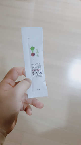 유유네이처 머빈스 젤리 레드비트 콜라겐 — 5점을 준 리뷰어가 2020년 4월 올린 사용 사진