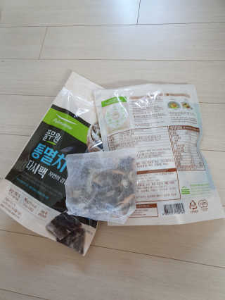 [풀무원] 자연의 감칠맛 통디포리, 통멸치 다시팩 세트 — 5점을 준 리뷰어가 2020년 5월 올린 사용 사진