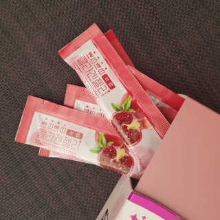 헬스업_쁘띠쁘띠석류콜라겐젤리_20g x 14포 — 5점을 준 리뷰어가 2020년 10월 올린 사용 사진