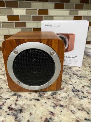 SEVIZ MINI10W 레트로 블루투스 스피커 — 5점을 준 리뷰어가 2020년 9월 올린 사용 사진