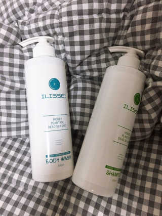 일리세이 허니 샴푸 500ml + 허니 바디워시 500ml 세트 — 5점을 준 리뷰어가 2020년 4월 올린 사용 사진