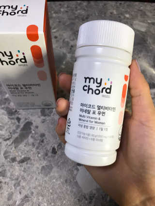 JW중외제약 마이코드 멀티비타민미네랄 포 우먼 — 5점을 준 리뷰어가 2020년 8월 올린 사용 사진