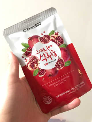 프롬바이오 오직 석류만 [그대로100 석류즙] 하루 1포로 건강하게 — 5점을 준 리뷰어가 2020년 5월 올린 사용 사진