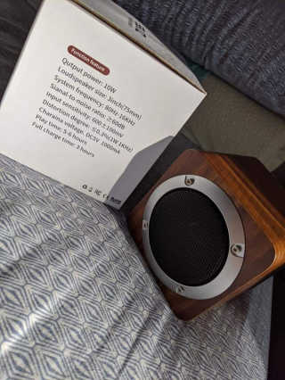 SEVIZ MINI10W 레트로 블루투스 스피커 — 4.5점을 준 리뷰어가 2020년 6월 올린 사용 사진