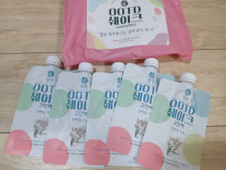 [꾸콤] 참참 OOTD쉐이크 고단백 일주일세트 50g x 5 — 5점을 준 리뷰어가 2020년 10월 올린 사용 사진