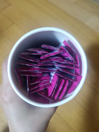 홍건강 띠띠뽀 튼튼키즈 삼형제 1~3단계 10g x 30포 — 5점을 준 리뷰어가 2020년 5월 올린 사용 사진