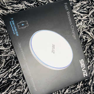 세비즈 원형패드형무선충전기 FC900 — 4점을 준 리뷰어가 2020년 4월 올린 사용 사진
