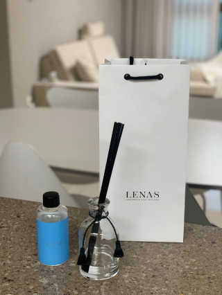 레나스 프리미엄 아로마 디퓨저 200ml  [1SET] — 5점을 준 리뷰어가 2020년 10월 올린 사용 사진