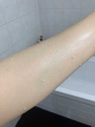 [후르디아] 문제적 바디 피부 케어_왓츠롱 2종 세트 — 5점을 준 리뷰어가 2020년 5월 올린 사용 사진