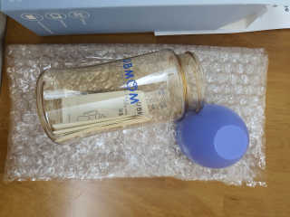 유비맘 PPSU 젖병 노꼭지_260ml_컬러 랜덤 발송 — 5점을 준 리뷰어가 2020년 8월 올린 사용 사진