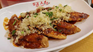 죠스떡볶이 [죠스푸드] 짜빠떡볶이+떡또그+범벅만두 신메뉴 3종 — 1점을 준 리뷰어가 2020년 4월 올린 사용 사진