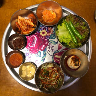 [동네맛집족발] 4개 족발 중 택1 — 4.5점을 준 리뷰어가 2020년 6월 올린 사용 사진