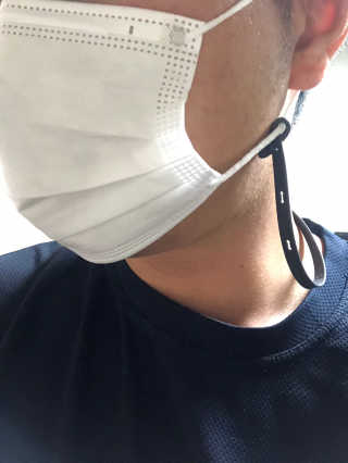 고세이프 마스크 50개입 + 실리콘 마스크 스트랩 — 5점을 준 리뷰어가 2020년 11월 올린 사용 사진
