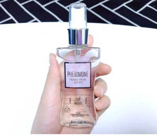 레드컨테이너 페로몬향 퍼퓸 바디미스트 80ml — 4.5점을 준 리뷰어가 2020년 4월 올린 사용 사진