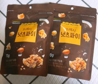 [풀무원] 프레시 넛츠파이 3개입 — 4.5점을 준 리뷰어가 2020년 4월 올린 사용 사진