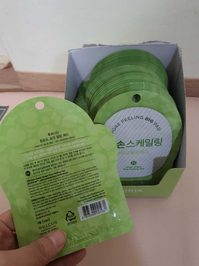 [후르디아] 청포도 매끈약산성 필링 패드_50매 세트 리뷰 사진