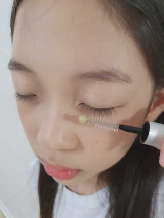 닥터존스킨 눈썹자라 — 5점을 준 리뷰어가 2020년 8월 올린 사용 사진