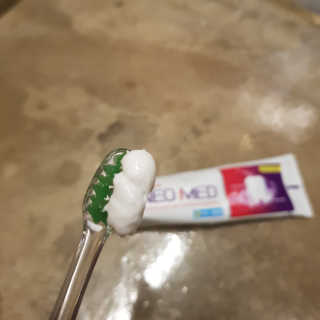 봄날연구소 부광 네오메드치약 2개+ 30g 휴대용 미니치약 — 5점을 준 리뷰어가 2020년 10월 올린 사용 사진