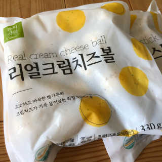 가치식탁 리얼치즈스틱, 리얼크림치즈볼 — 3점을 준 리뷰어가 2020년 8월 올린 사용 사진