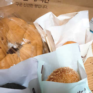 삼송빵집현대아울렛동대문점 [삼송빵집 현대아울렛동대문점] 삼송빵집특별세트 — 5점을 준 리뷰어가 2020년 6월 올린 사용 사진