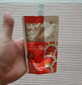 자연에온 핑크 자몽 착즙 100mL 10개입 2BOX — 5점을 준 리뷰어가 2020년 10월 올린 사용 사진