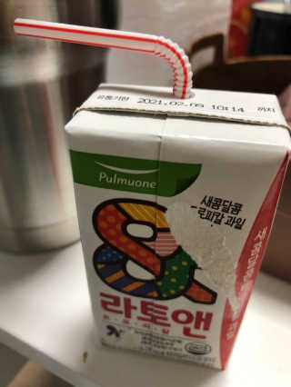 [풀무원녹즙] 어린이 과채음료, 라토앤 트로피칼 1box — 4점을 준 리뷰어가 2020년 10월 올린 사용 사진