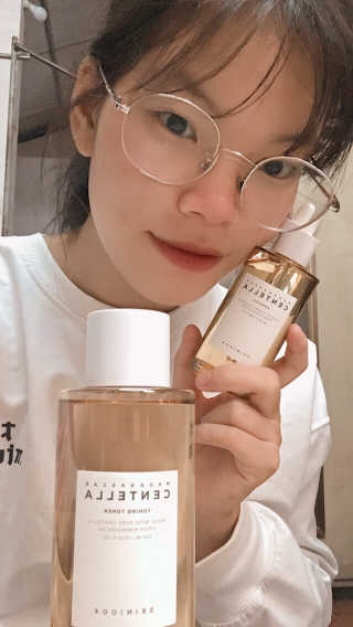 스킨1004 마다가스카르 센텔라 기초2종 — 4.5점을 준 리뷰어가 2020년 10월 올린 사용 사진