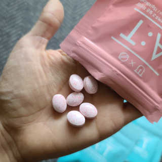 입 냄새 완화에 도움을 주는 에티켓 캔디 복숭아맛 앳캔디 — 4점을 준 리뷰어가 2020년 11월 올린 사용 사진