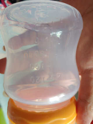 유비맘 신생아젖병 120ml 트리플팩_ 젖꼭지 포함 — 5점을 준 리뷰어가 2020년 8월 올린 사용 사진