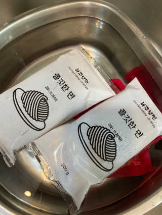 [해주냉면] 신천맛집 매운 비빔냉면 2인분 + 무절임 — 4점을 준 리뷰어가 2020년 5월 올린 사용 사진
