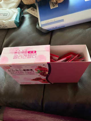 헬스업_쁘띠쁘띠석류콜라겐젤리_20g x 14포 — 2.5점을 준 리뷰어가 2020년 9월 올린 사용 사진