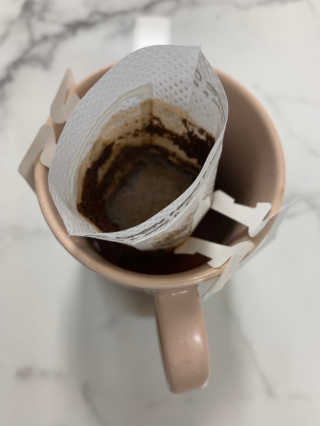[브라운백 커피] 홈카페 싱글오리진 3종 + 드립백 세트 — 5점을 준 리뷰어가 2020년 7월 올린 사용 사진