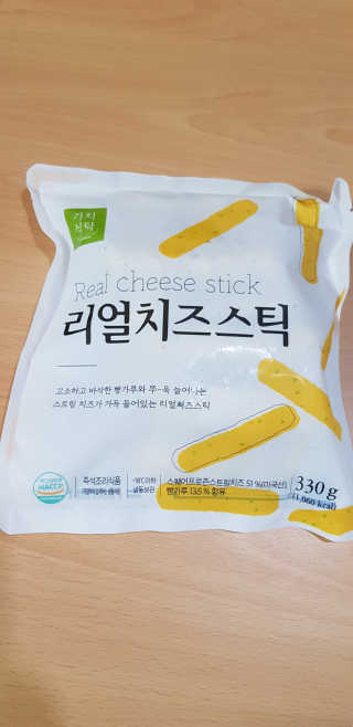 가치식탁 리얼치즈스틱, 리얼크림치즈볼 — 5점을 준 리뷰어가 2020년 8월 올린 사용 사진