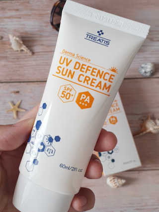 트리티스 SG_[TREATIS] UV Defence Sun Cream — 5점을 준 리뷰어가 2020년 10월 올린 사용 사진
