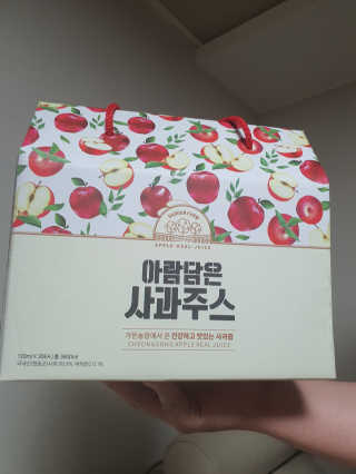 [가든농장]아람담은 사과주스 [가든농장] 아람담은 사과주스 120ml x 15포 — 5점을 준 리뷰어가 2020년 5월 올린 사용 사진