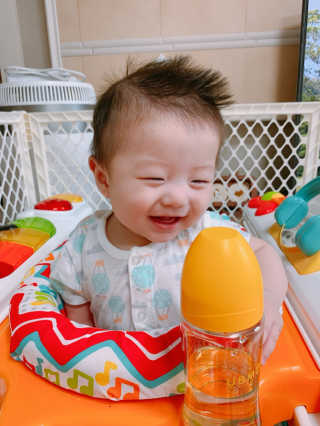 유비맘 PPSU 젖병 노꼭지_260ml_컬러 랜덤 발송 — 5점을 준 리뷰어가 2020년 7월 올린 사용 사진