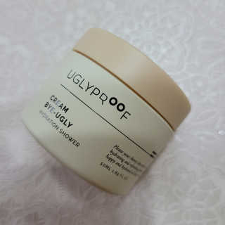 어글리프루프 크림 바이어글리 하이드레이션 샤워 50ml — 5점을 준 리뷰어가 2020년 11월 올린 사용 사진
