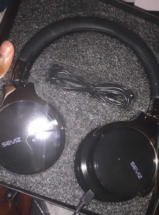 SEVIZ Bluetooth Headphones 10 3color — 5점을 준 리뷰어가 2020년 6월 올린 사용 사진