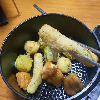 가치식탁 리얼치즈스틱, 리얼크림치즈볼 — 4점을 준 리뷰어가 2020년 10월 올린 사용 사진