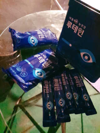 서울약사신협_내몸애눈건강루테인_2g x 50포 — 5점을 준 리뷰어가 2020년 6월 올린 사용 사진