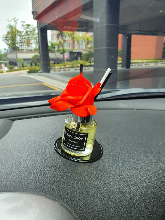 플라워 차량용디퓨저  50ml 리뷰 사진